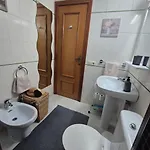 Piso Soleado En Apolo Vii 아파트 칼페