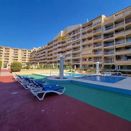 아파트 Piso Soleado En Apolo Vii 칼페